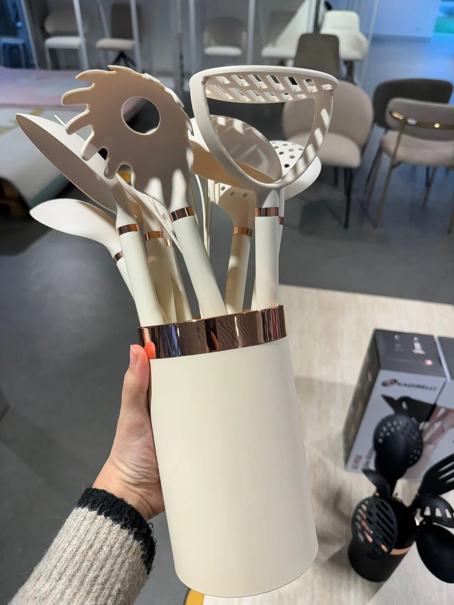 Kadirelli Keukengerei Set 10-delig met Houder – Keukengerei Set – Beige / Rosé Goud